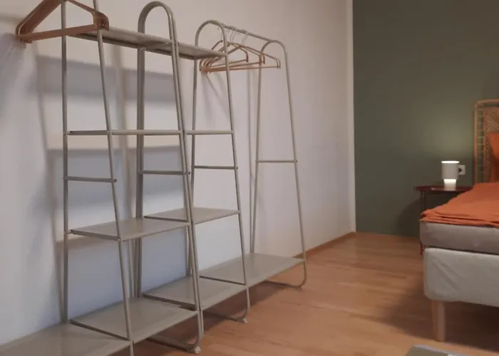 Im Stauberhaus * קירשדורף אן דר קרמס